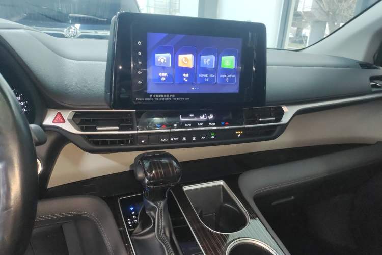 Used Toyota SIENNA 2023 2.5L Hybrid Luxury Edition Audio And AC Panel