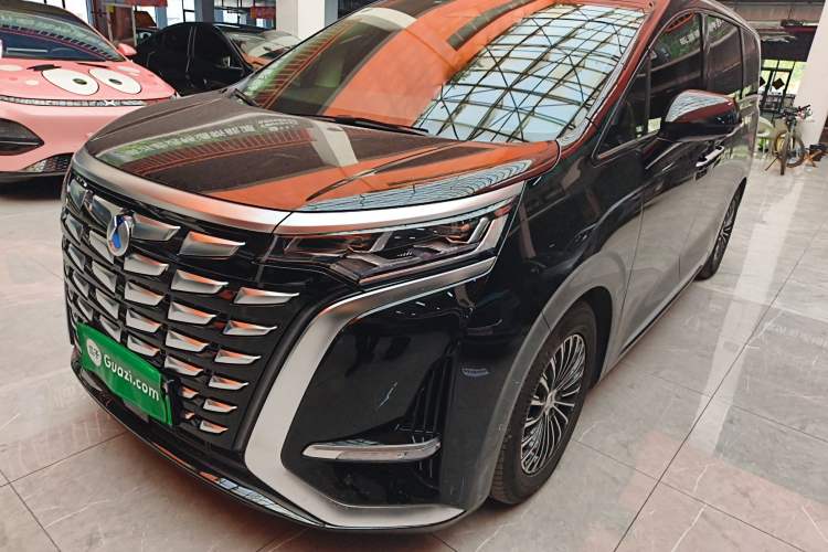 Used Denza D9 2024 DM-i 980 Four-Wheel Drive Prestige Model