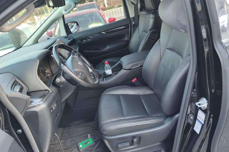 Used Toyota Vellfire 2020 Dual-Engine 2.5L HV Luxury Edition