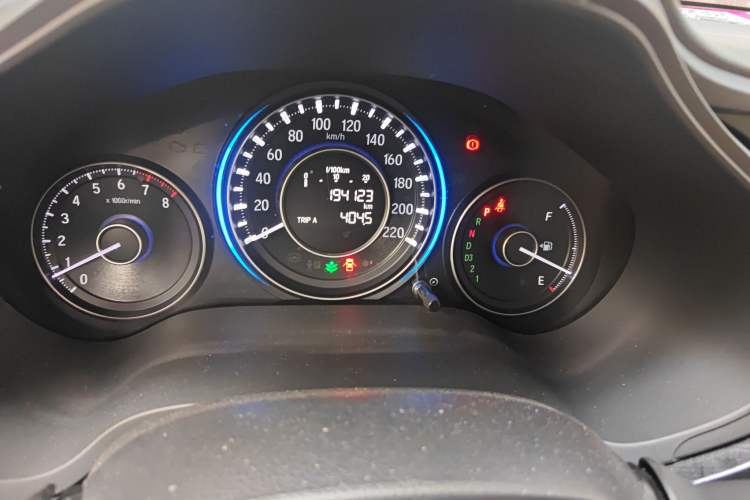 Used Honda Crider 2013 1.8L automatic luxury edition
