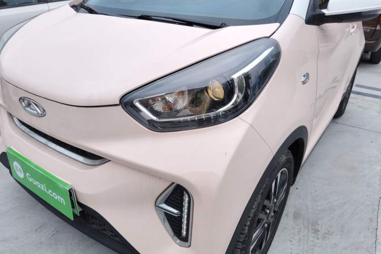 Used Chery Little Ant 2022 Sweet Pink Edition Half-Sugar Version Lithium Iron Phosphate 29.2 kWh 30 kW 301 km