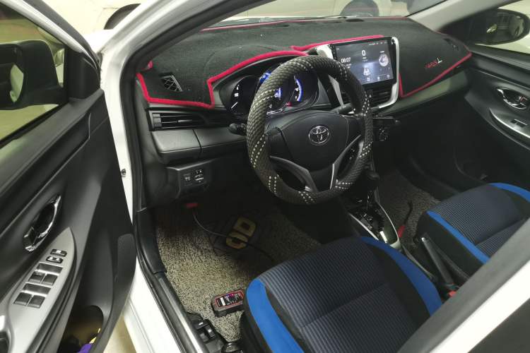 Used Toyota YARiS L Zhi Xiang 2017 1.5G CVT Xuan Dong Skyroof Edition Driver Seat