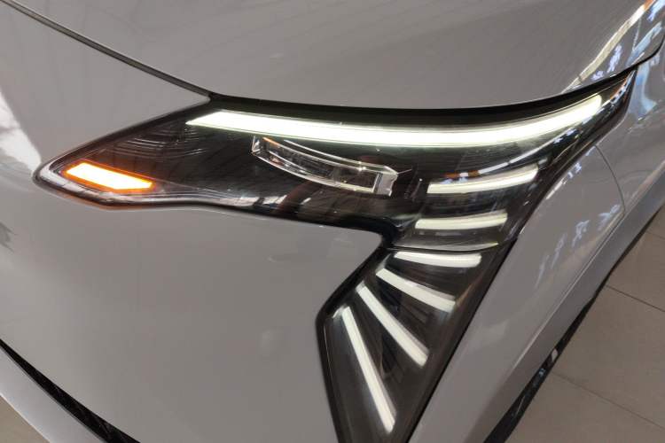 Used AION Y 2024 Plus 510 Intelligent Driving Version Left Front Headlight