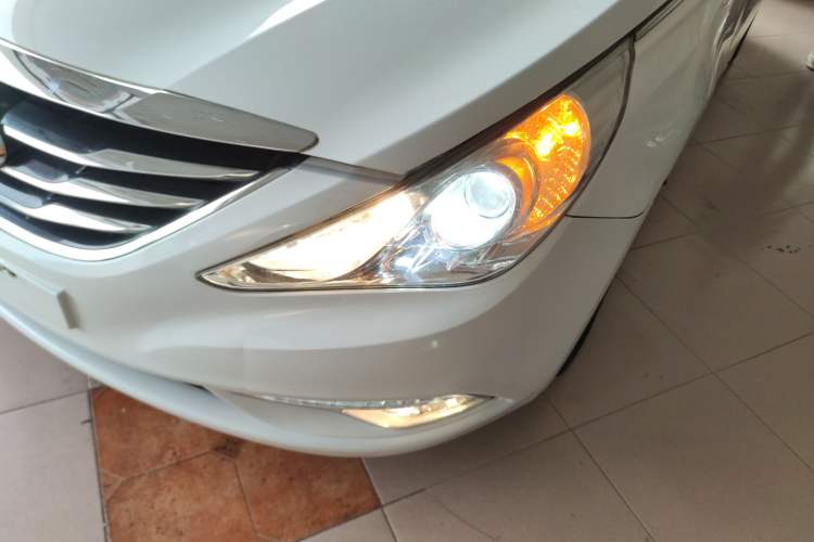 Used Hyundai Sonata 2014 2.4L Automatic Leading Edition China IV Standard
