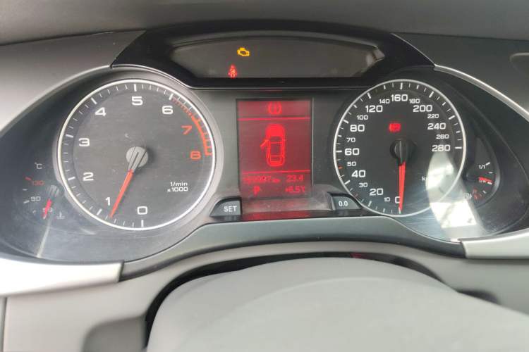 Used Audi A4L 2011 2.0 TFSI Standard Model