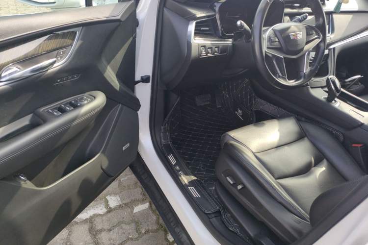 Used Cadillac XT5 2016 25T Luxury Model
