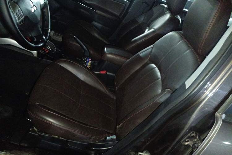 Used Mitsubishi ASX 2013 2.0L CVT Two-Wheel Drive Elite Edition