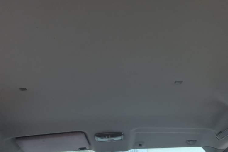 Used Dongfeng Shuaike 2011 1.6L Manual Commercial 5-Seater Headliner