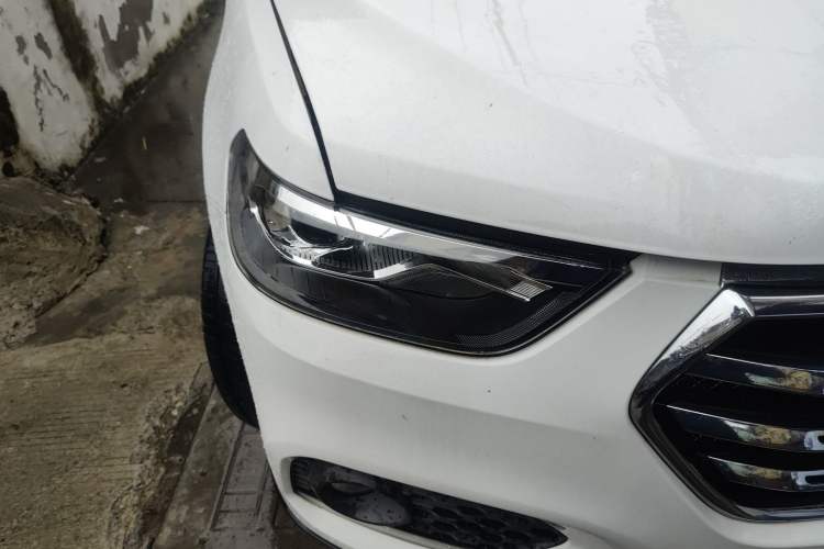 Used Haval H6 2021 Sport Edition 1.5T Automatic Elite Smart Connectivity Model with Hexagonal Grille