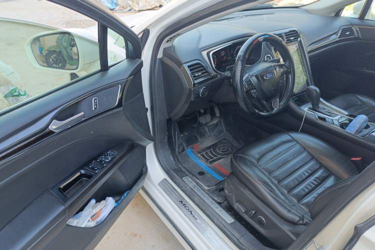 Used Ford Mondeo 2013 2.0L GTDi 200 Fashion Edition
