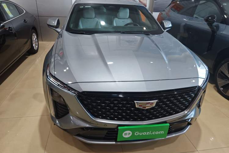 Used Cadillac GT4 2023 25T Prestige Version
