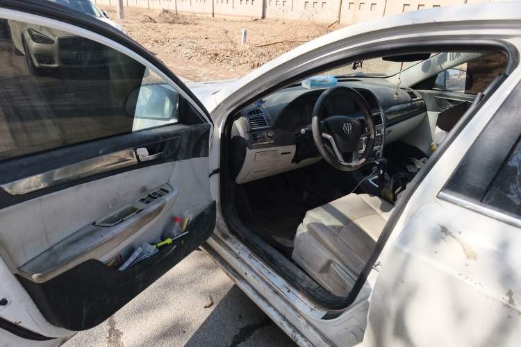 Used Brilliance H530 2011 1.6L Automatic Luxury Version
