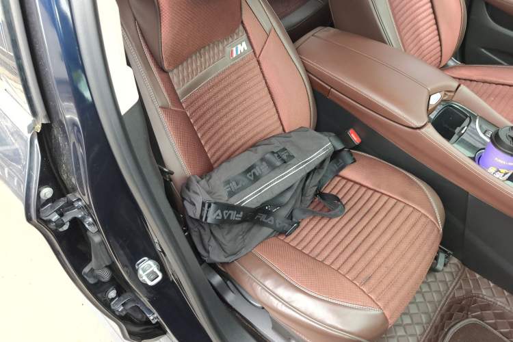 Used Buick Envision 2020 28T Four-Wheel Drive Elite Version Right Front Seat