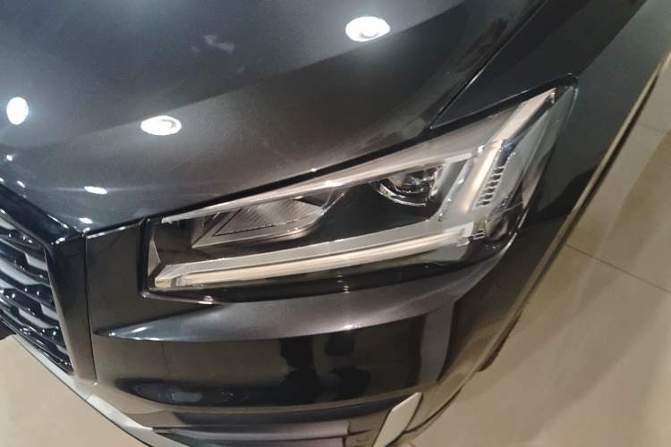Used Audi Q2L 2018 35 TFSI Fashion Dynamic Version China V Emission Standard Left Front Headlight