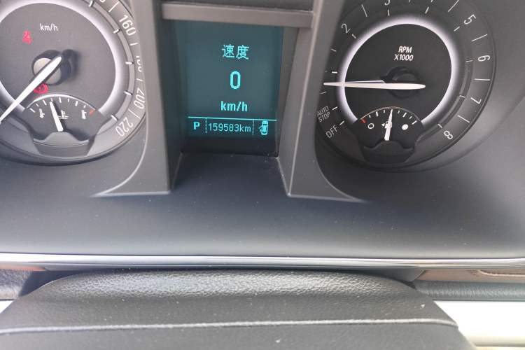 Used Buick GL8 2017 25S Luxury Version China V Standard Odometer Close Up