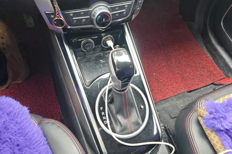 Used Zotye Domy X5 2015 1.5T CVT Landlord Edition China V Standard Gear Lever