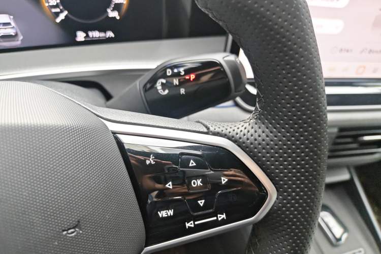 Used Volkswagen Tayron 2025 Tiguan L 380TSI 4Motion Luxury