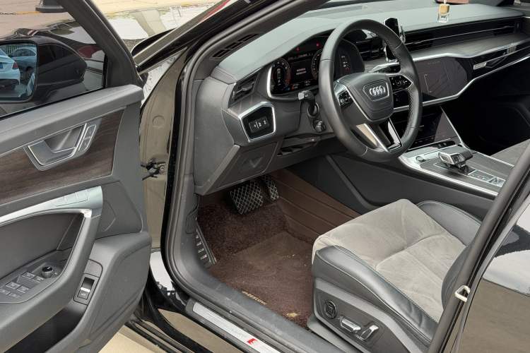 Used Audi A6L 2023 Revised Edition 45 TFSI quattro Prestige Dynamic Version Driver Seat