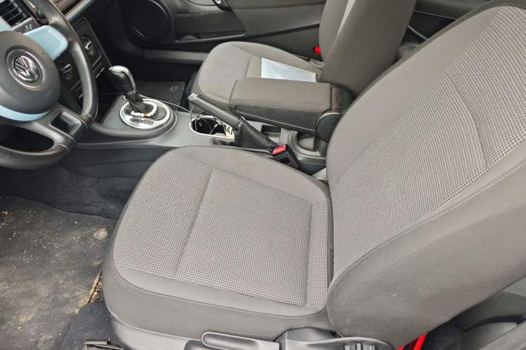 Used Volkswagen Beetle 2014 1.2TSI Fashion Edition Left Front Seat