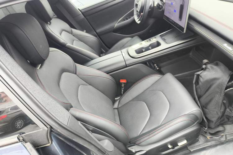 Used Xiaomi Auto SU7 2024 Rear-Drive Standard Founder Edition Right Front Seat