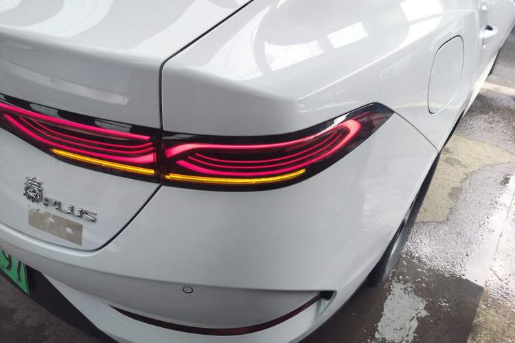 Used BYD Qin PLUS 2025 DM-i Smart Drive 55KM Leading Model
