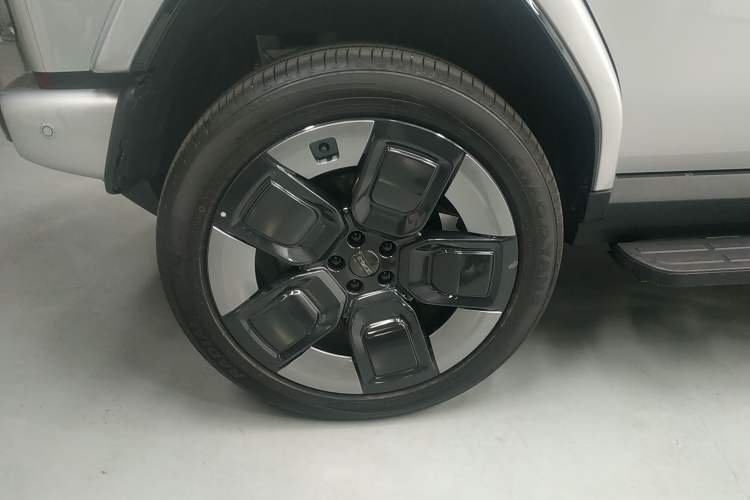 Used iCAR V23 2026 Model V23S 501 Four-Wheel Drive Peak Performance Edition