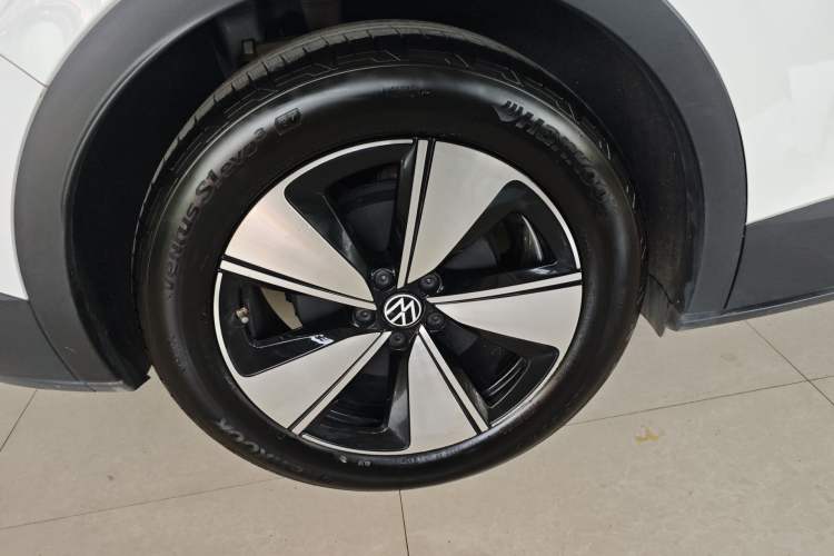 Used Volkswagen ID.4 X 2025 Smart Version Pure & Intelligent Enjoyment Edition Right Rear Wheel Hub