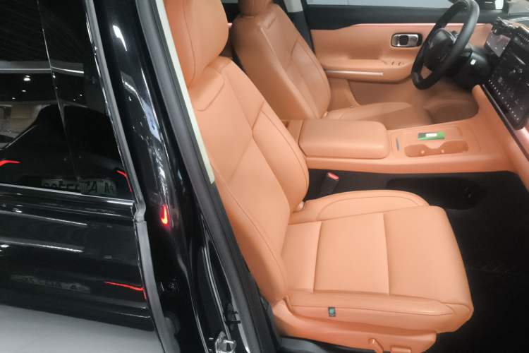 Used Leapmotor C16 2024 Pure Electric 520 Deluxe Edition
