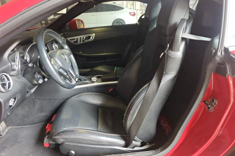 Used Mercedes-Benz SLK-Class 2011 SLK 200 Fashion Model