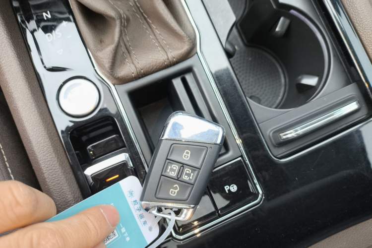 Used Volkswagen Viloran 2020 380TSI Prestige Edition
