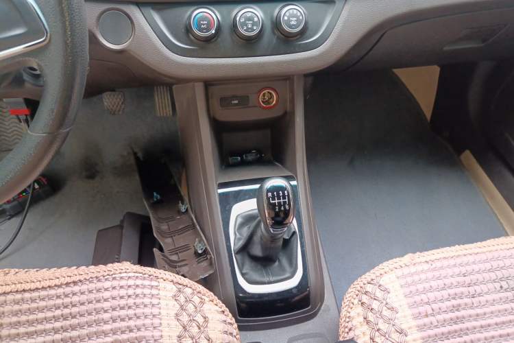 Used Baojun 310W 2017 1.5L Manual Comfort Version China V
