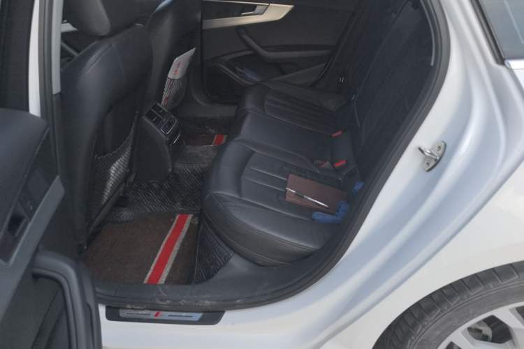 Used Audi A4L 2019 40 TFSI Fashion Version China V
