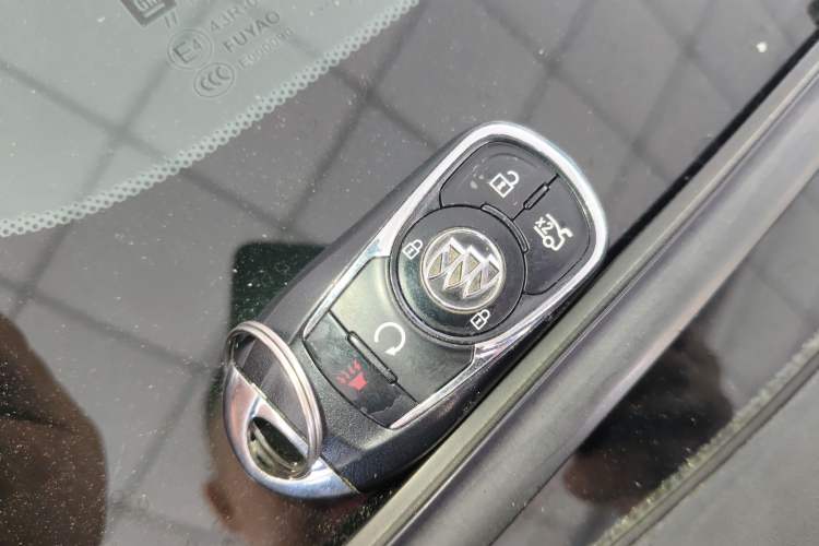 Used Buick LaCrosse 2016 30H Luxury Version Vehicle Key