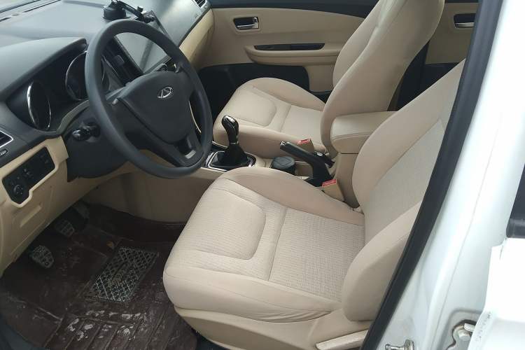 Used Chery E3 2015 1.5L Manual Fashion Model Left Front Seat