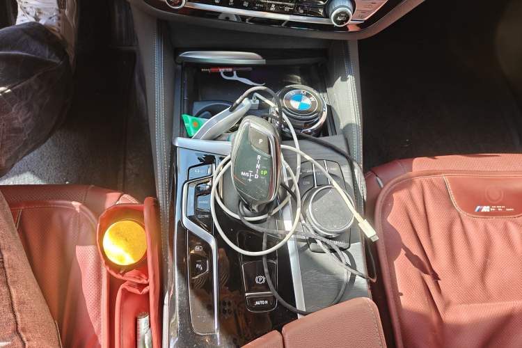 Used BMW 5 Series New Energy 2022 Second Facelift 535Le M Sport Package Gear Lever