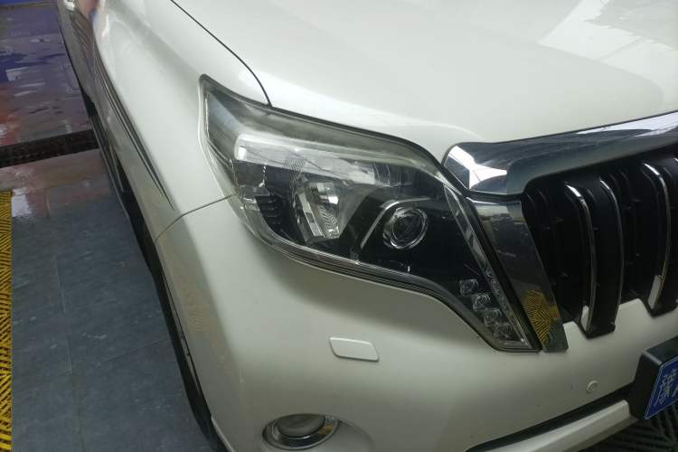 Used Toyota Prado 2016 3.5L Automatic TX-L NAVI Right Front Headlight