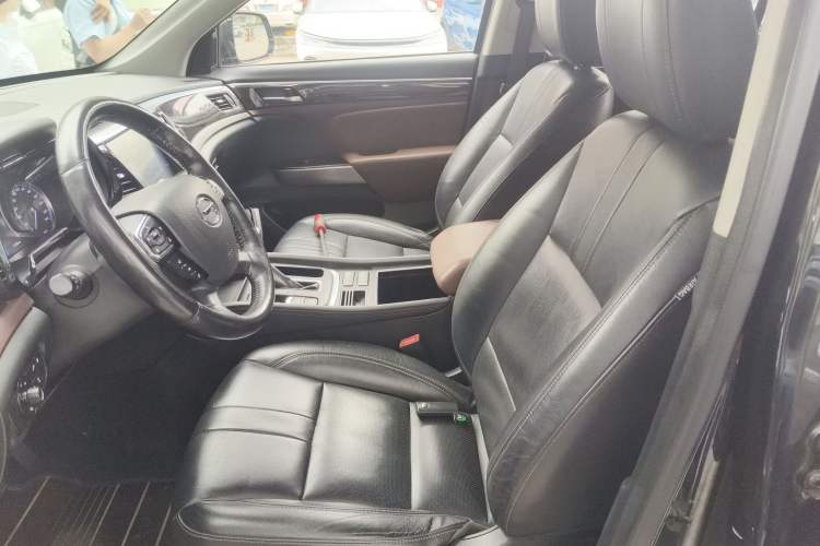 Used GAC Trumpchi GS8 2017 320T Two-Wheel Drive Luxury Smart Connectivity Version (7 Seats) Left Front Seat