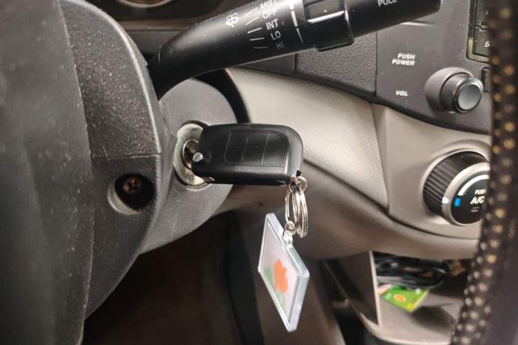 Used CHANGAN Alsvin 2012 Sedan 1.5L Manual Luxury Model
