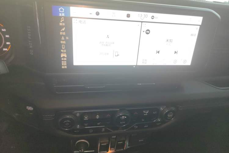 Used Jeep Wrangler 2024 2.0T Sahara Four-Door Edition
