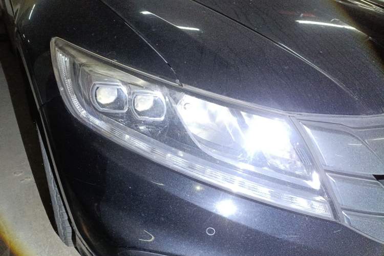 Used Honda Crosstour 2016 2.4L Luxury Edition Right Front Headlight