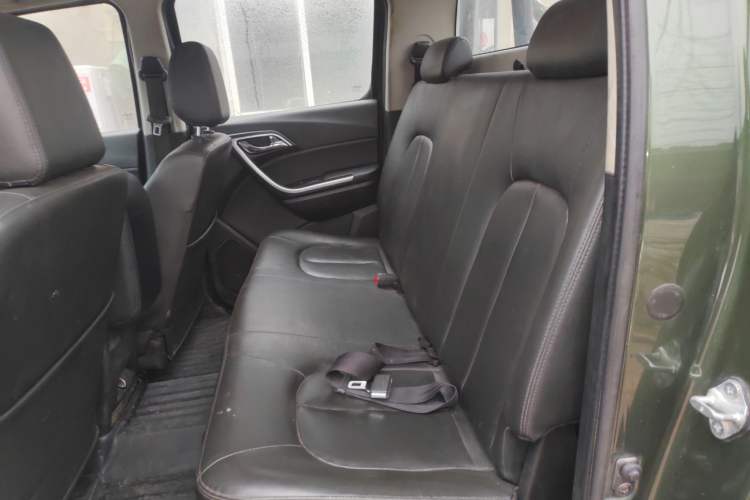 Used JMC Yuhu 3 2018 1.8T Gasoline Two-Wheel Drive Advanced Edition Standard Wheelbase
