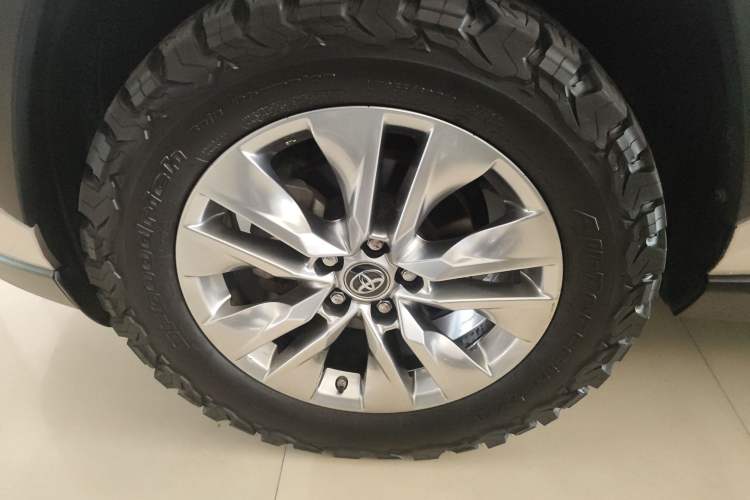 Used Toyota Wildlander 2020 2.0L CVT Two-Wheel Drive Luxury Edition
