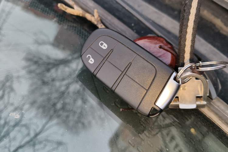 Used Dodge Journey 2013 2.4L Two-Wheel Drive Luxury Version
