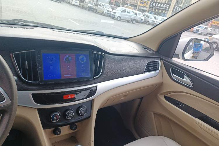 Used Baojun 730 2016 1.5L Manual Value Edition 7 Seats China V Emission Standard