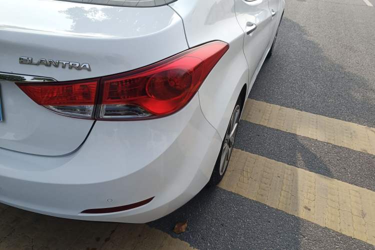 Used Hyundai Elantra (5th Generation / Langdong) 2015 1.6L Automatic Leading Model