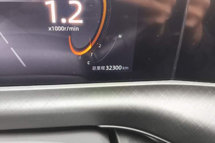 Used CHANGAN UNI-T 2022 1.5T Prestige Version Odometer Close Up