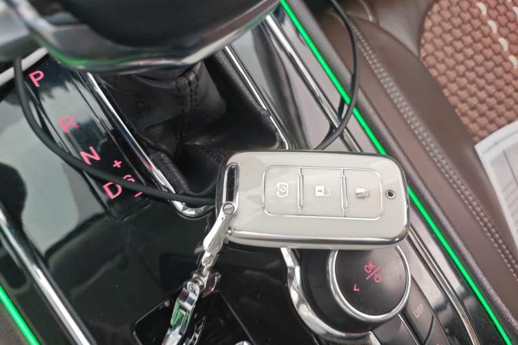 Used Dongfeng Fengon 580 2017 1.5T CVT Smart Connectivity Model
