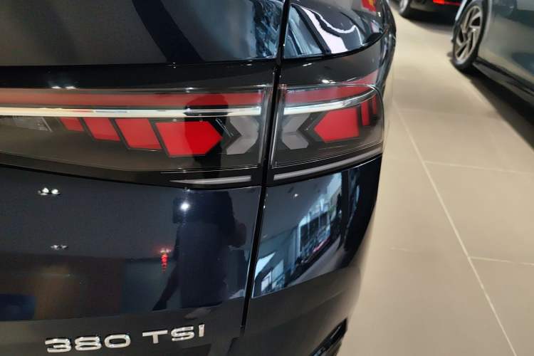 Used Volkswagen Magotan 2024 380TSI DSG Ultimate Edition