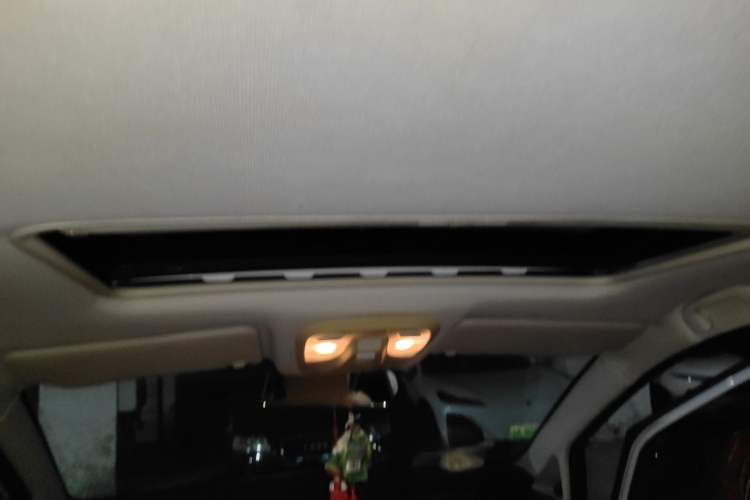 Used HYOSOW H3 2017 1.5L Manual Comfort Sunroof Version Headliner