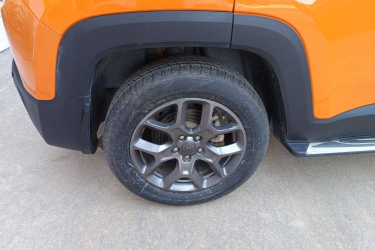 Used Jeep Renegade 2017 180T Automatic Kinetic Edition+
